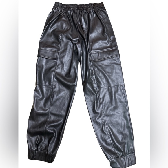 Madden NYC Juniors Faux Leather Jogger Pants Black Buttery Soft Cargo Size M - Picture 5 of 11